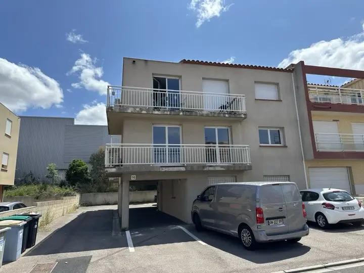 Façade éclatante à Perpignan - photo 12