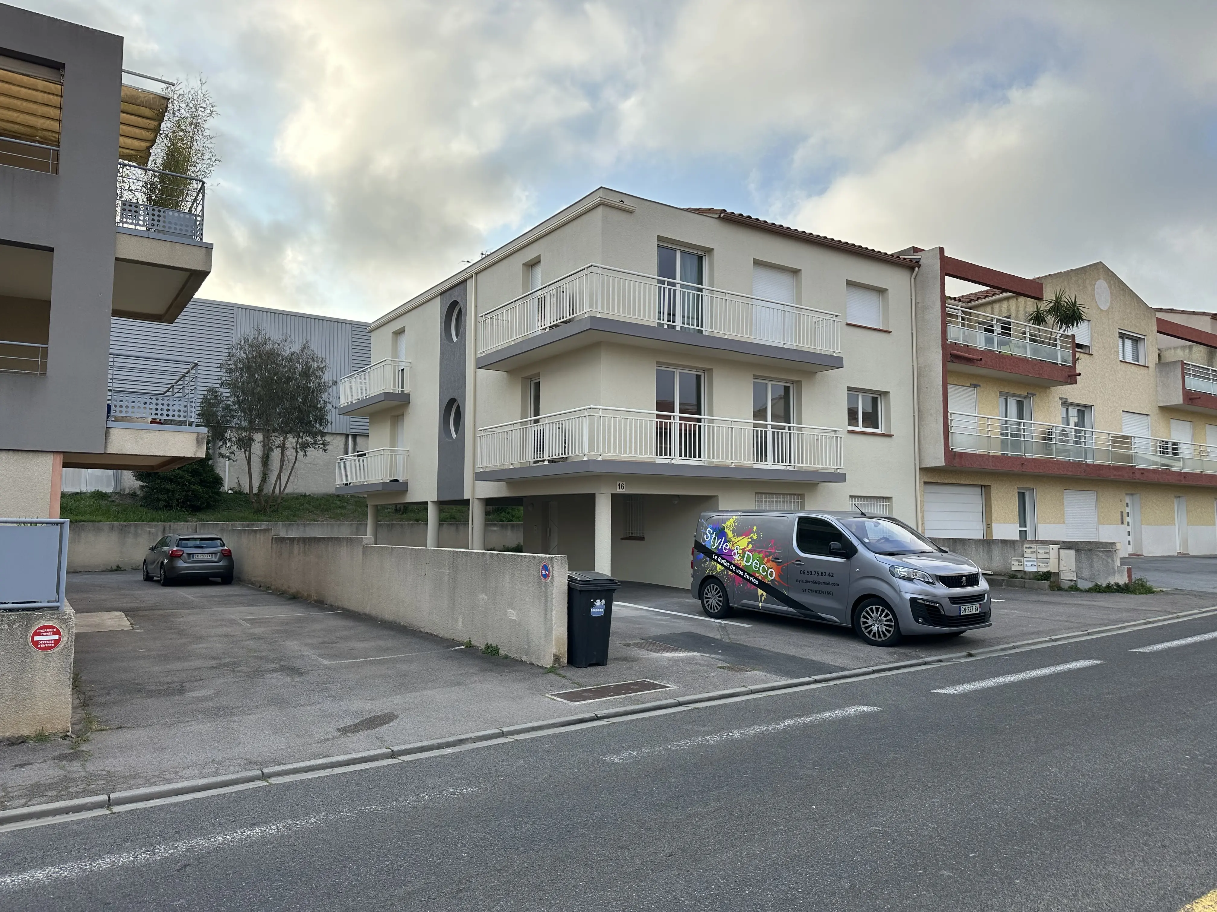 Façade éclatante à Perpignan - photo 24