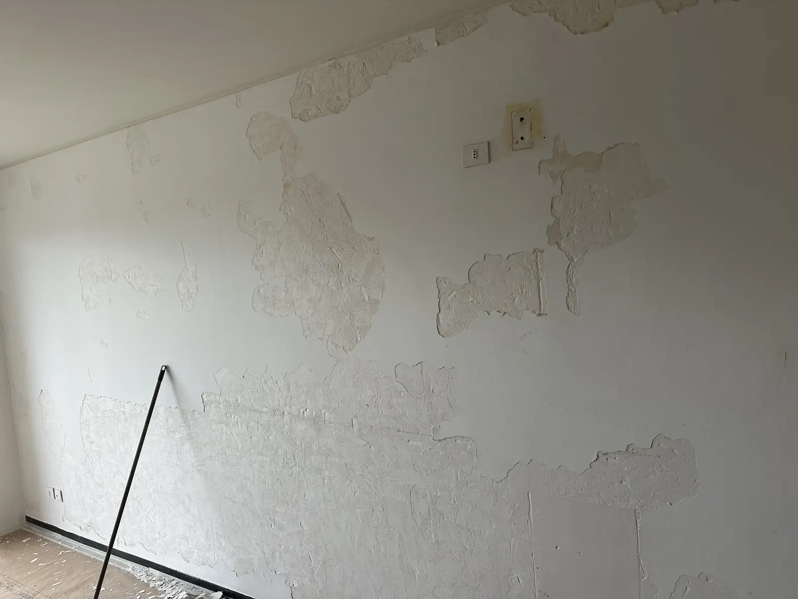 Exemple de rénovation peinture intérieure à Saint-Cyprien