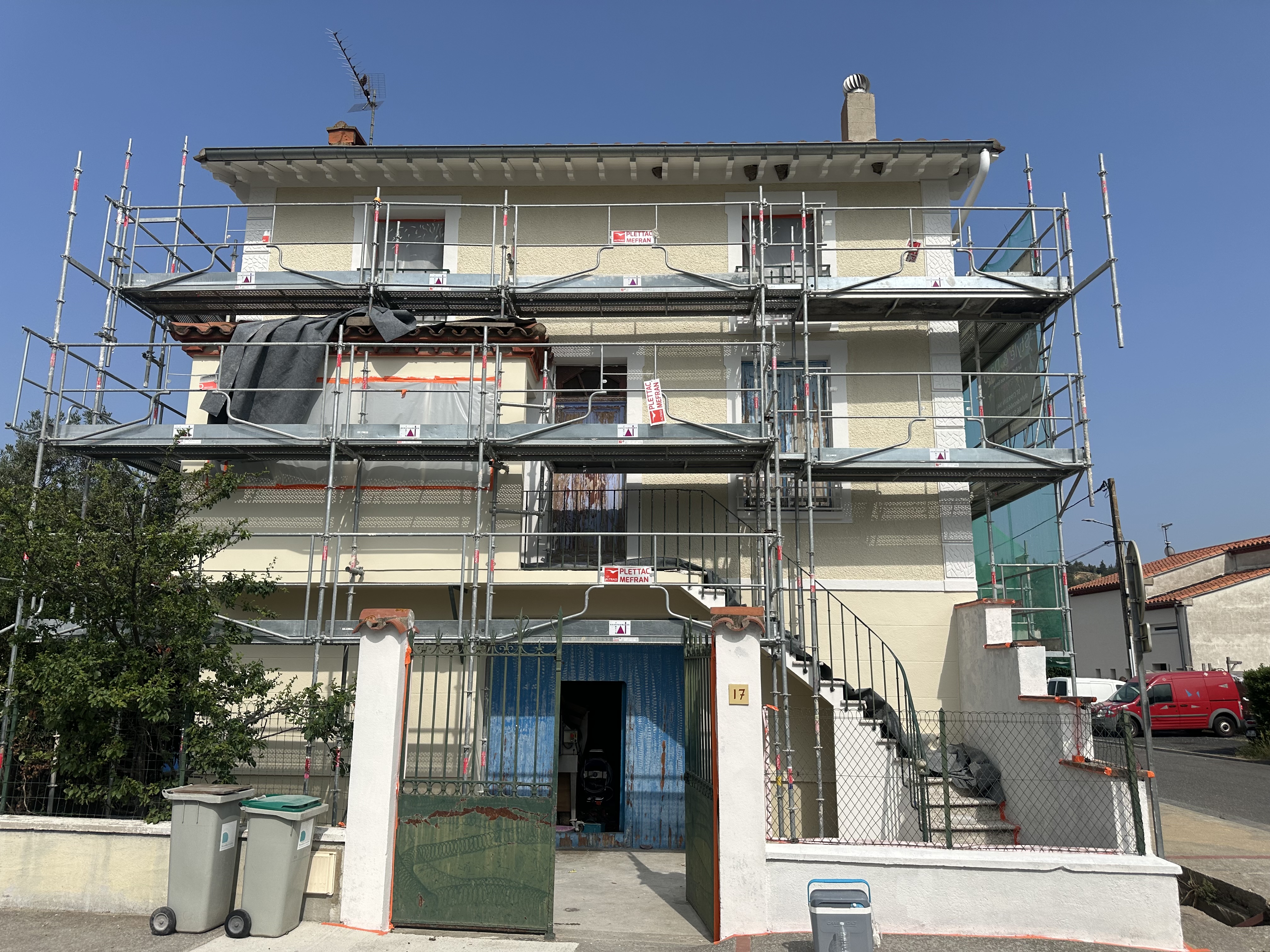 Rénovation façade sur Rodes - photo 6